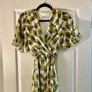 Like New - Les Petites Fleurs Wrap Midi Dress